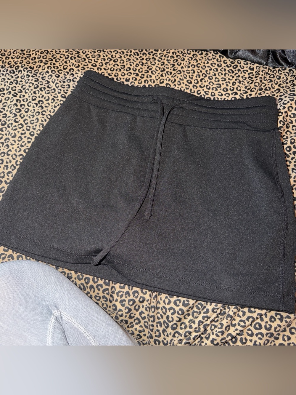 Misguided Women’s Black Drawstring Skirt